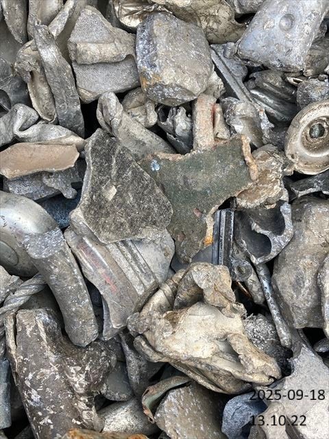 Non-Ferrous Shredded Mixed Metal Scraps